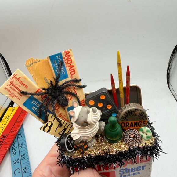 Halloween Decor Assemblage - Mummy in Bandage Tin - Picture 11 of 11